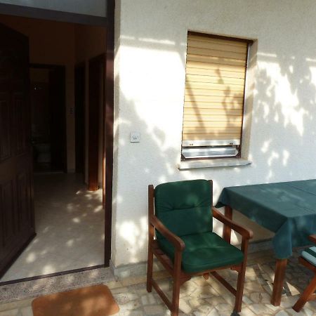 Apartment Ana Krnica Exterior photo