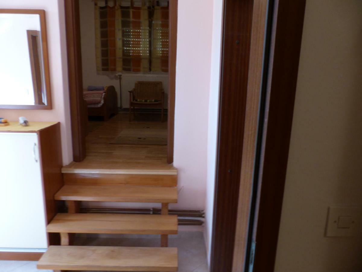 Apartment Ana Krnica Exterior photo